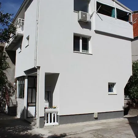 Apartamento Epetij *
